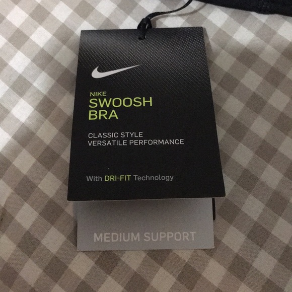 Brand New Nike swoosh bra - Picture 4 of 5